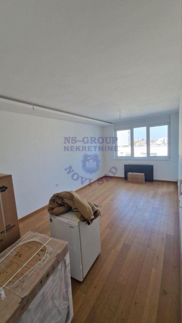 Slika 1 - Dvosoban stan na Bulevaru Evrope